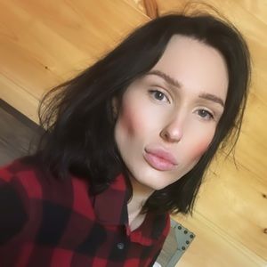 Meet your Posher, Brit